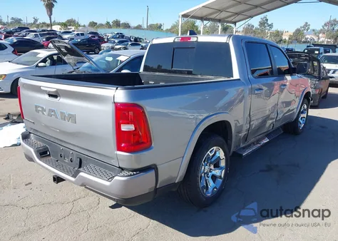 2025 Ram 1500 Big Horn 4X2 5'7 Box из США, поврежденный, VIN 1C6RREFG7SN586496